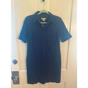 Women’s Eddie Bauer Size Medium Dark Blue Collared Half Button Front Pocket